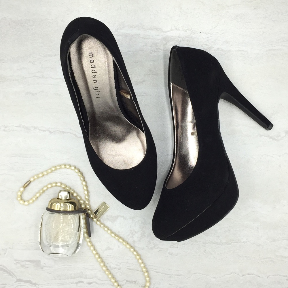 MADDEN GIRL Ulaaa Black Platform Heels size: 9